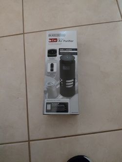 Black and Decker In-Car Air Purifier - NEW