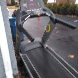 Planet Fitness Cybex 650 Treadmill