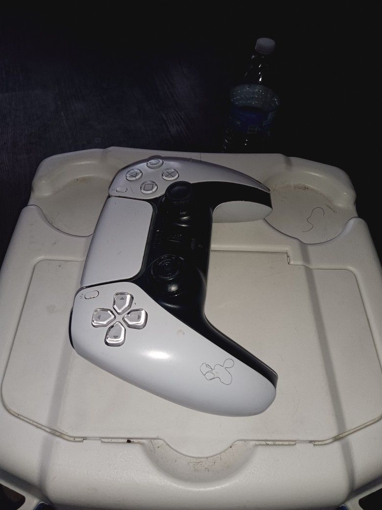 PS5 Controller - Make A Offer