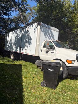 26ft box truck