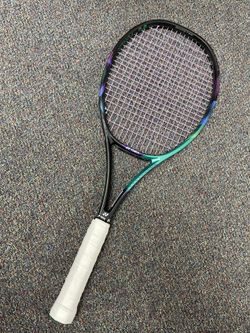 Yonex Vcore Pro 97D G5 4-5/8” Grip Tennis racquet