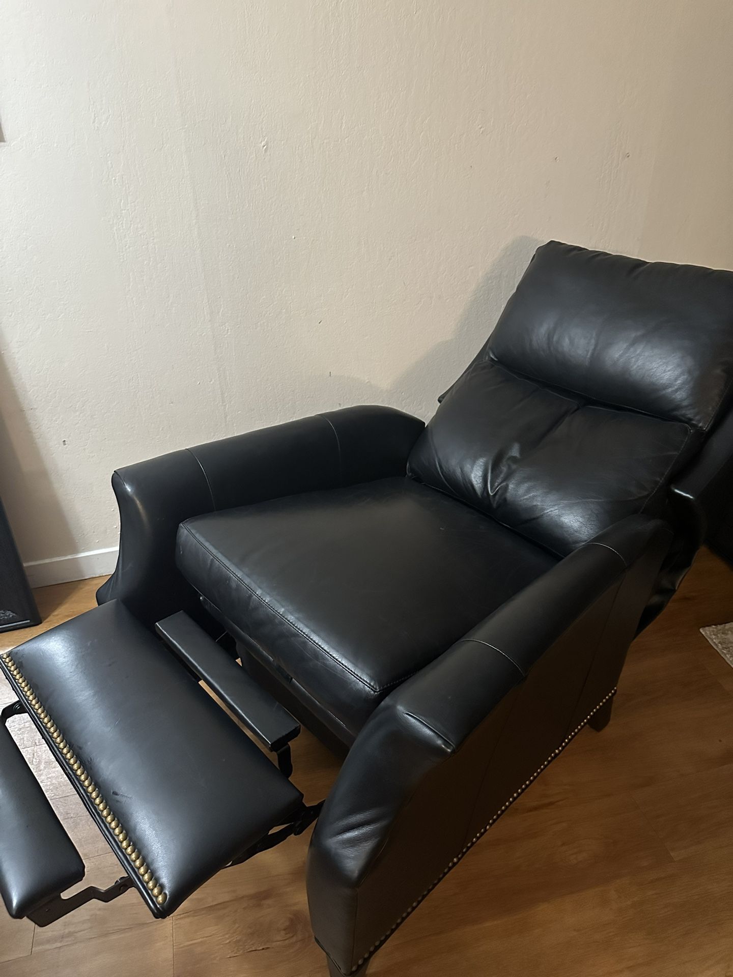 Recliner Chair