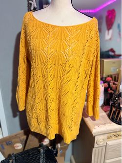 St. John’s Bay Yellow open knit Sweater-L