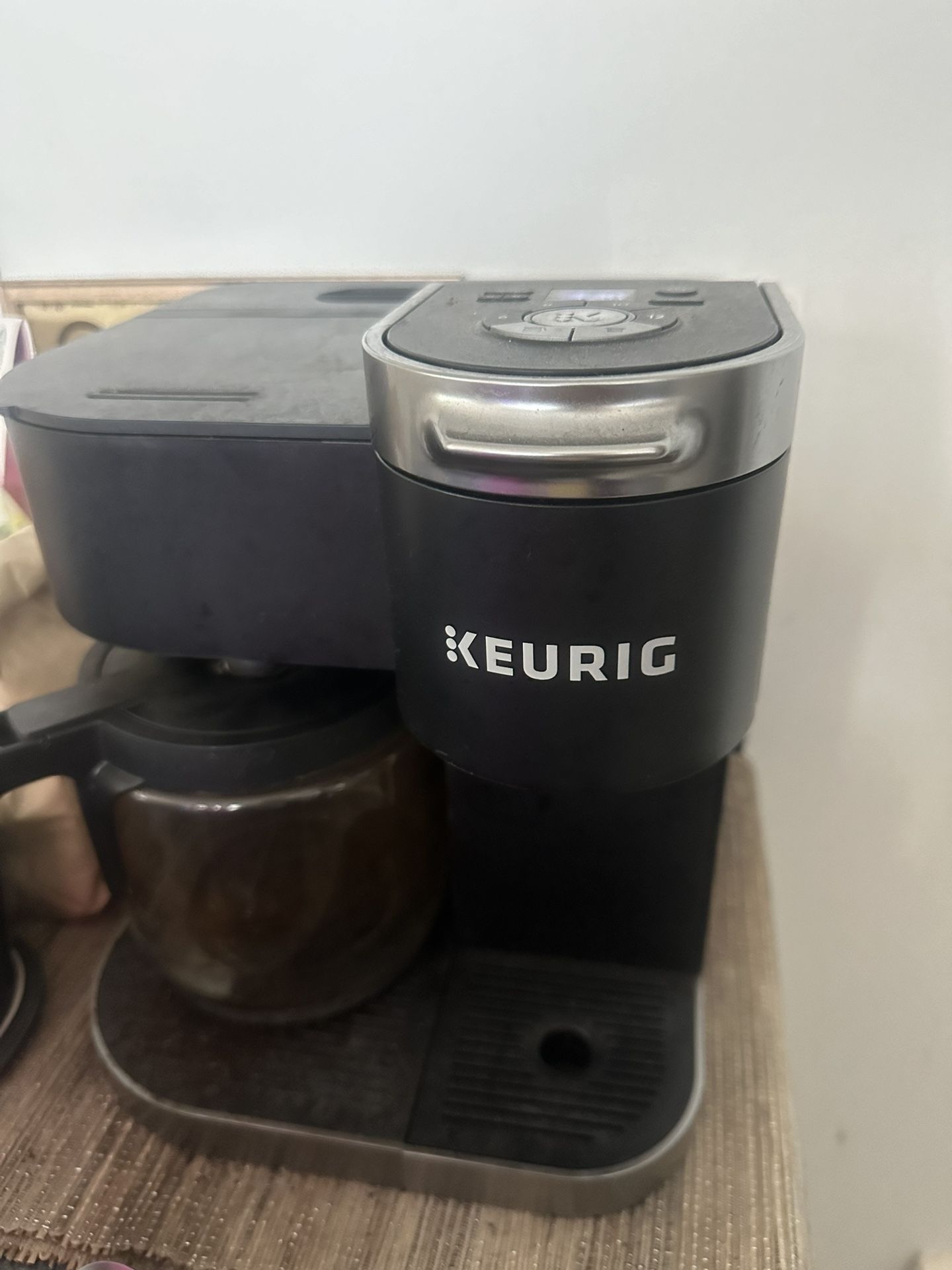 Coffee pot And keurig