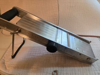 Miu professional mandoline