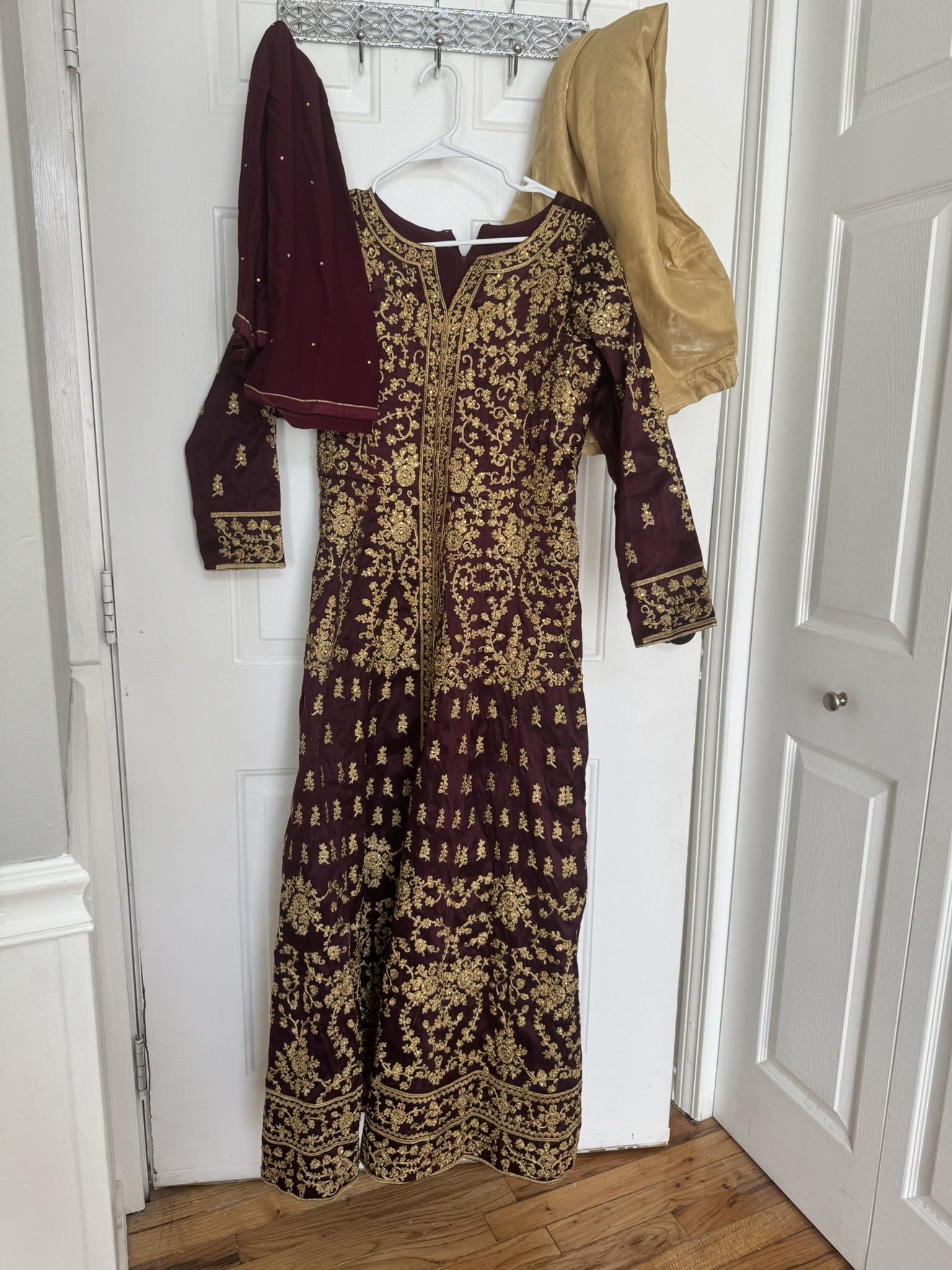 Indian/Pakistani Dress 