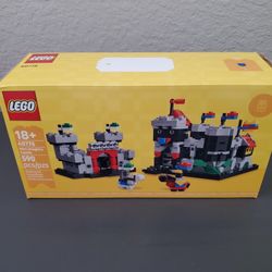 Lego Mini Knight's Castle GWP 40775