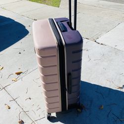 luggage. See description for size and disclaimer.