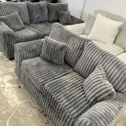 FREE DELIVERY COUCH AND LOVESEAT