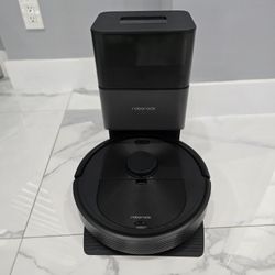 roborock Q5+ Robot Vacuum with Self-Empty Dock