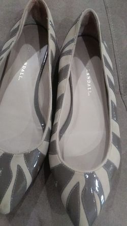 Loeffler Randall designer sz 9
