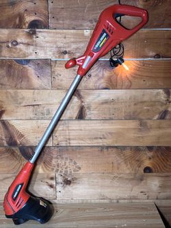 Black & Decker 12V Cordless Trimmer CST1200 - For Parts or Repair
