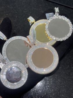CUSTOM MOISSANITE PHOTO PENDANTS 💎📸