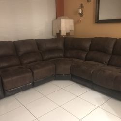 Sectional Couch 