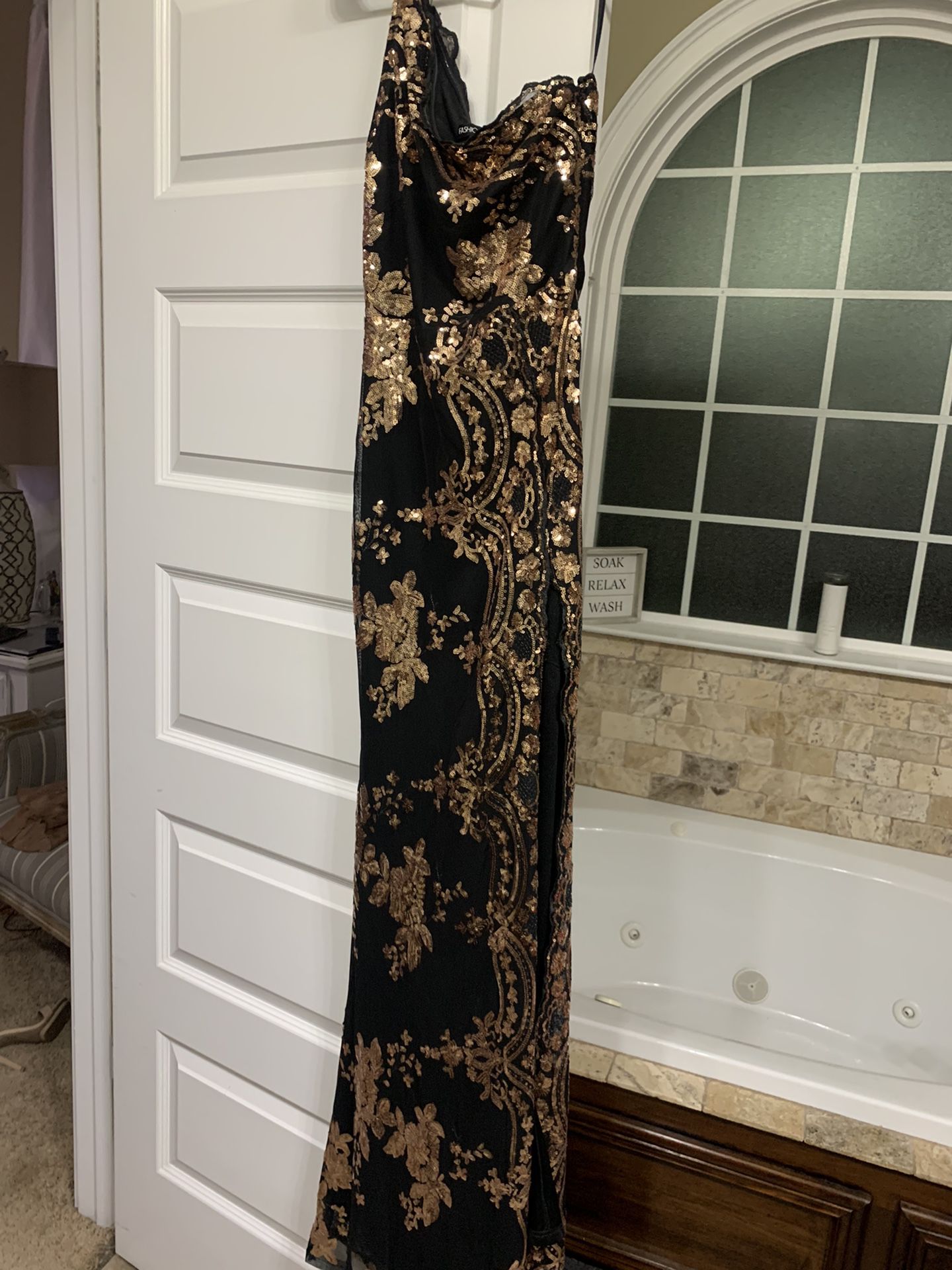 Gorgeous rose gold and black evening dress