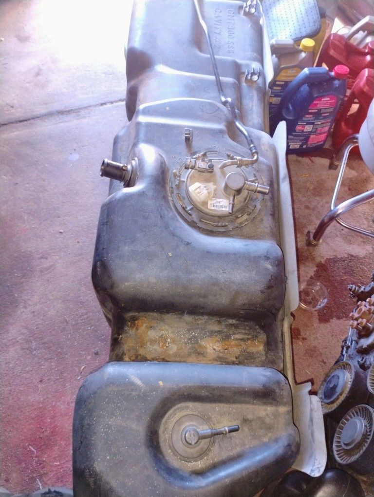 Chevy Silverado Fuel Tank 