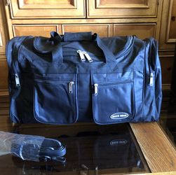 FIRM PRICE NEW LARGE DUFFEL BAG