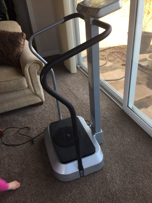 ZAAZ 20k Power Plate Fitness Machine Vibration Trainer sold for about $2000 at Costco’s