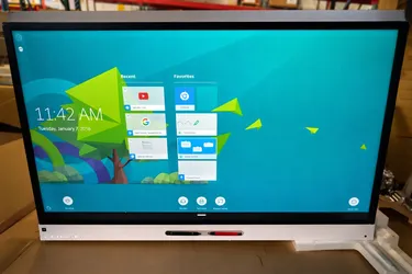 SMART BOARD SPNL 6075 75"