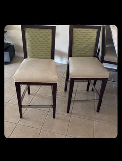4 Bar stools