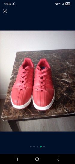 K Swiss