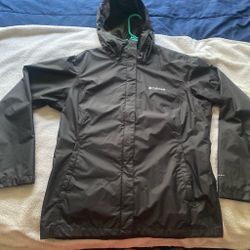 Large women’s black Columbia rain jacket