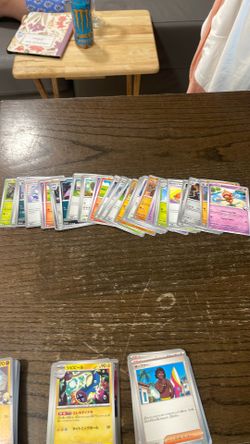 Pokemon cards ( 40ct )
