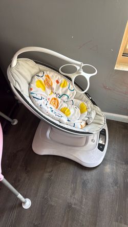 4moms MamaRoo Baby Swing