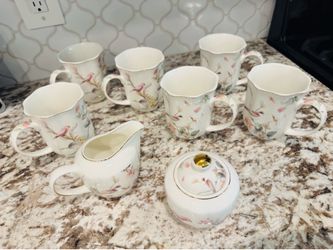 Vintage Grace Tea Set