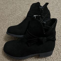 new girls boots (size 9)