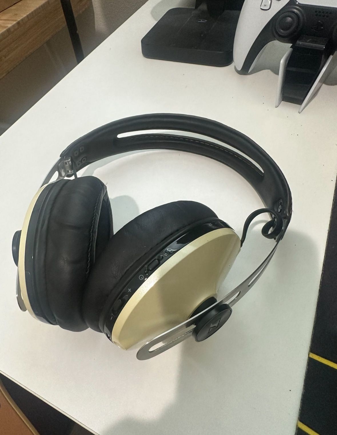 Sennheiser M2 Headphones - Ivory