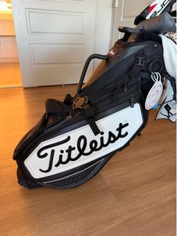 Titleist premium golf stand bag
