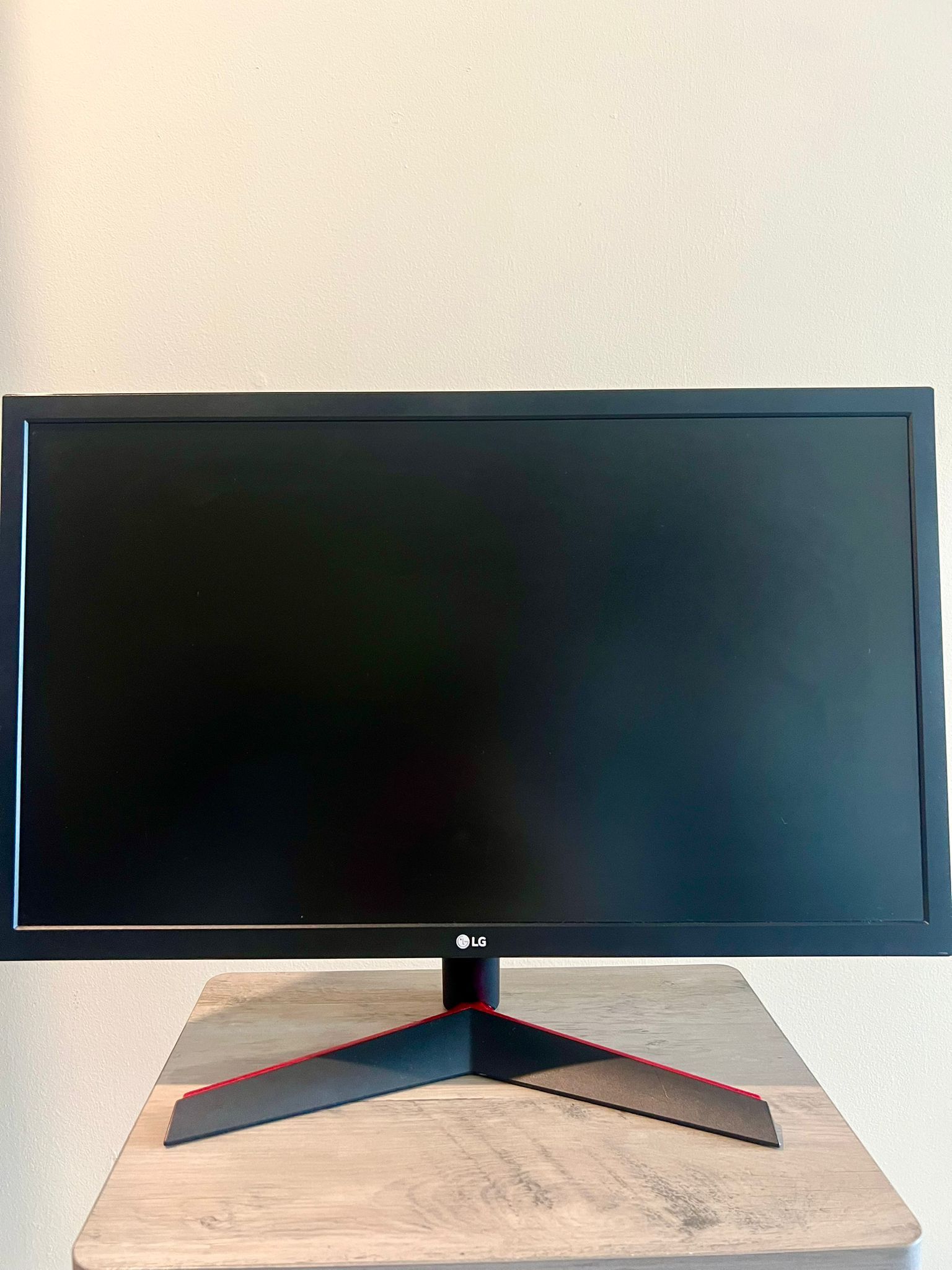 LG Ultra Gaming/work 24 In Monitor 