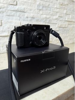 Fujifilm X-Pro 3 + 35mm 1.2 + 27mm 2.8 + 16-80 4.0