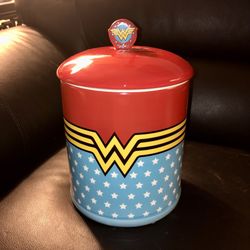 DC Comics Wonder Woman ceramic cookie jar