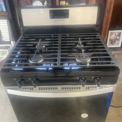 Like New. Owner Was Elderly Gentleman That Passed Away. Barely Cooked For Himself 