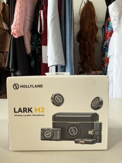Hollyland Lark M2 Wireless Microphone for iPhone/Camera/Android/PC