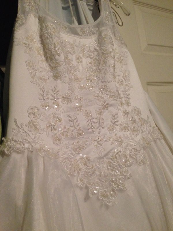 Wedding gown