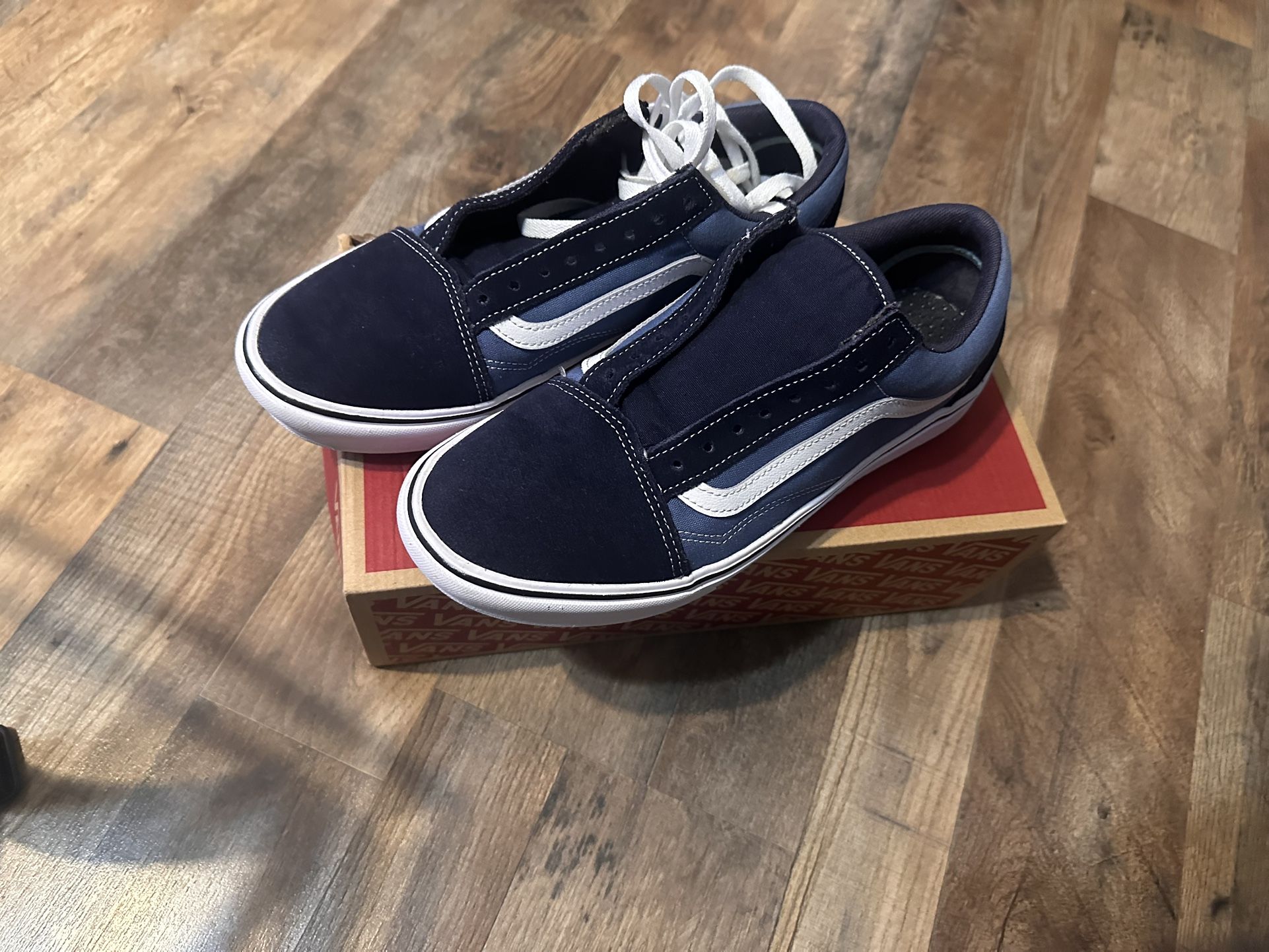 Men’s VANS LIKE NEW 10.5