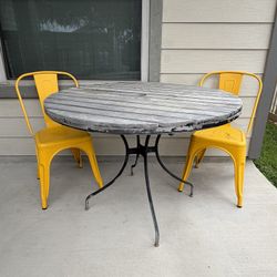 Patio Table And Chairs 