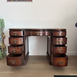 Beautiful wooden vintage desk, working well good condition very vintage, look good , original handles. 44.22 H 30