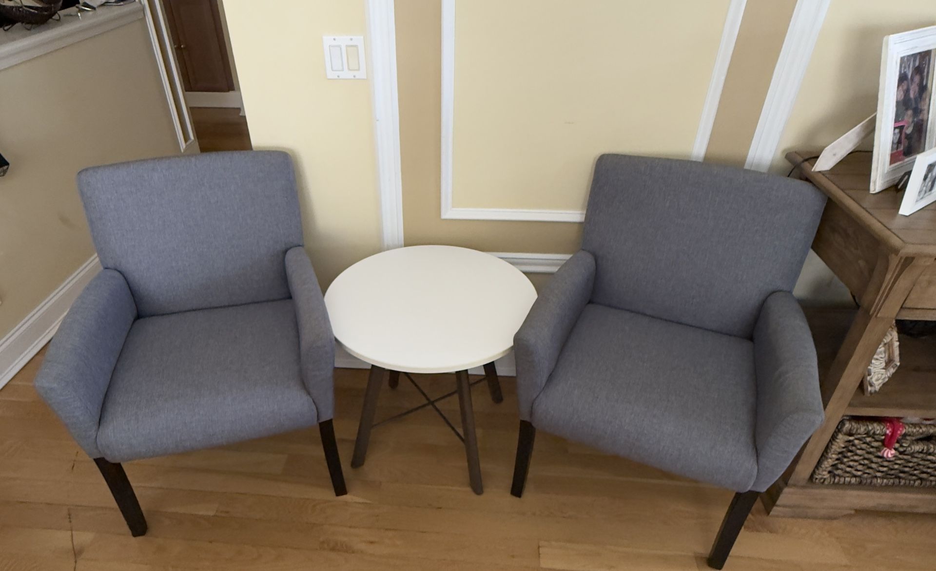 Set Of 2 Grey Armchairs And A Small Round Table