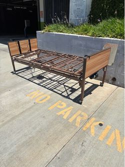 Single hospital bed
