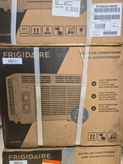 Frigidaire FFRA051WAE 5000 BTU Window Air Conditioner