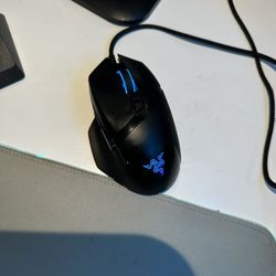 Razer - Basilisk Ultimate Wireless Gaming Mouse  and Charging Dock- Black