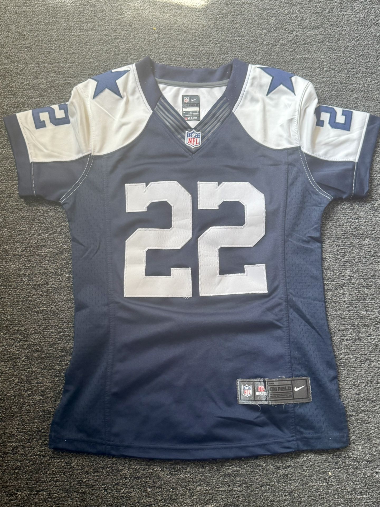 NFL Apparrel Women's Medium Cowboys Bundle