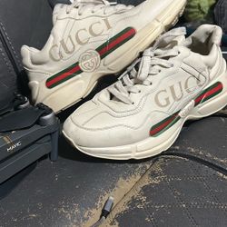 Gucci Shoes 