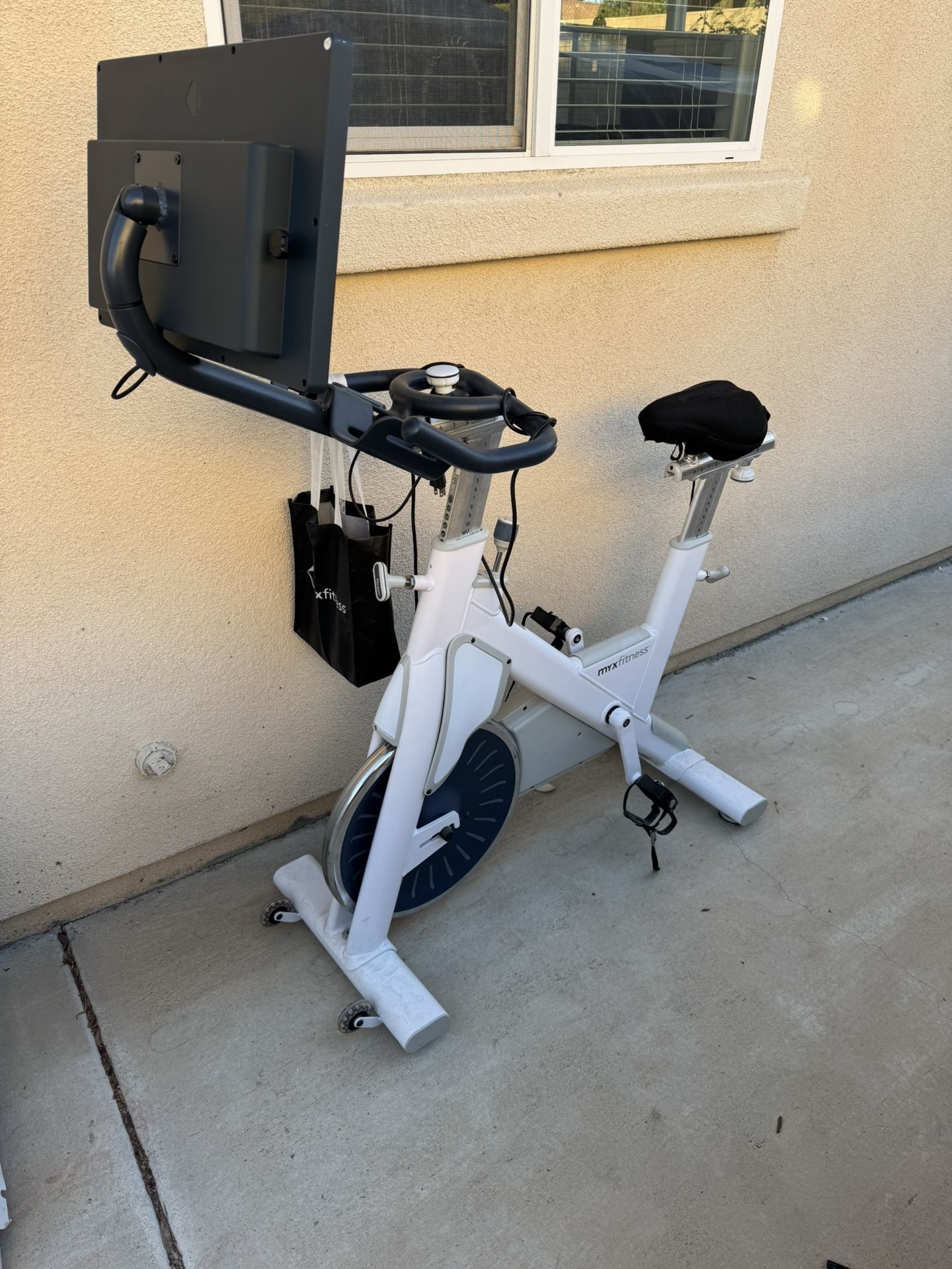 Myx Fitness bike