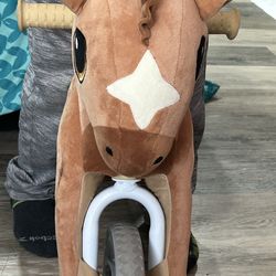 Yvolution My Buddy Wheels 8" Kids' Balance Bike featuring a plush horse cover.