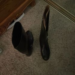 MK Boots Like New Nice Christmas Gift
